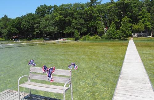 Honor House | Cavalier Cottage - Private Lakefront W Kayaks!