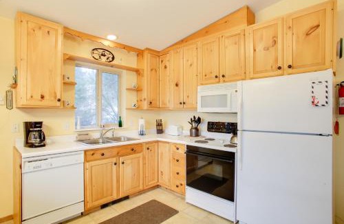 Worley House | Cave Bay Vacation Rental with Game Room!