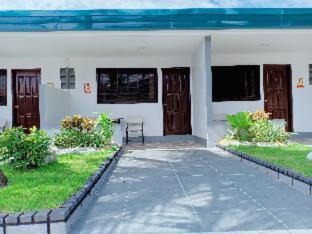Dingalan Resort | Cave Beach Resort Boutique Luxury Accomodation