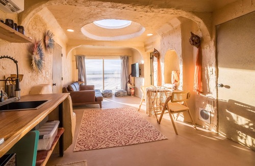 Beryl Junction House | Cave Lux 2