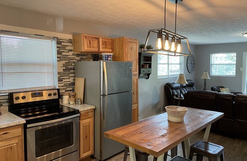 Wellington Cabin | Cave Run Red River Gorge Cabin