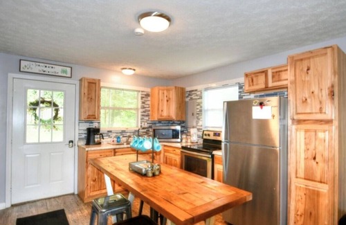 Wellington Cabin | Cave Run Red River Gorge Cabin