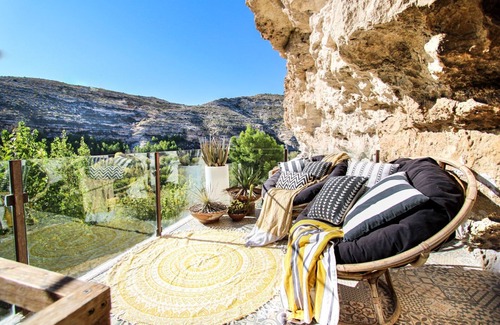 Jorquera Apartment | Cave Suite GUHA (Lomas de Ruvira cave hotel)