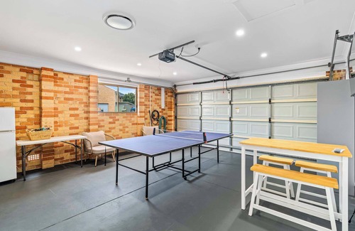 Swansea House | Caves Beach House- Winter Holiday Mid-Week Special