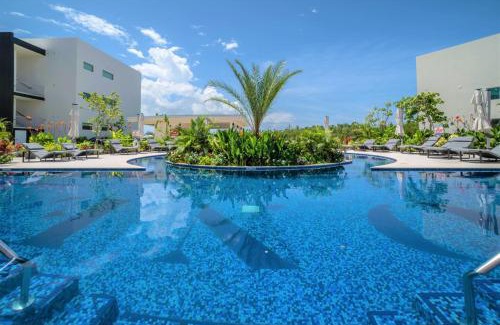 Seven Mile Beach Villa | Cayman Luxury Rentals at One Canal Point