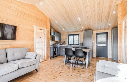 Driffield Ski Chalet | Caythorpe Lodge (Pet)