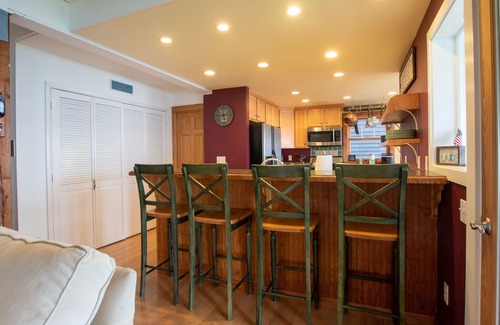 Romulus Cottage | Cayuga Gray: Lakefront Home Near Cayuga Wineries!