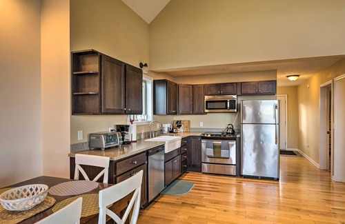 Romulus Cabin | Cayuga Lake Cabin in Romulus < 1 Mi to Wineries!