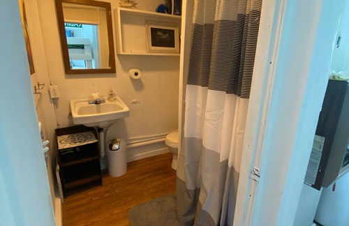 Seneca Falls Cottage | Cayuga Lake Charming Vintage Cottage on the Water with Private Dock