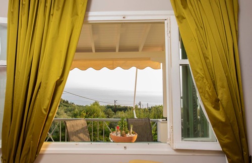 Kalamitsi Villa | Caza Levantiera 4 bedroom villa