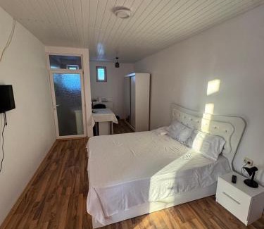Murele House | Cazare Jilava