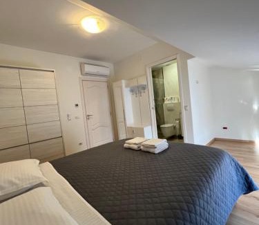 Gherta Mica House | Cazare Trei Regine