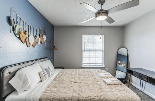 Westover Apartment | Cb 965-201 Modern Fayetteville Charm