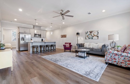 Tuscaloosa House | CC10 - Luxury Meets Convenience in Tuscaloosa and the University of Alabama!