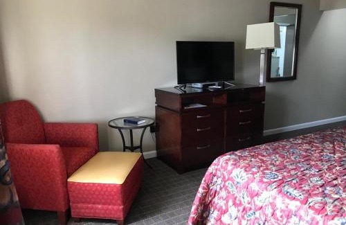 Powderly Hotel | CCI Express Inn
