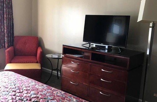 Cleaton Hotel | CCI Express Inn