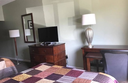 Cleaton Hotel | CCI Express Inn