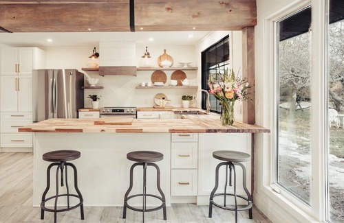 Picton House | CC’s Cottage: Indoor Pool & 2 minutes to Sandbanks