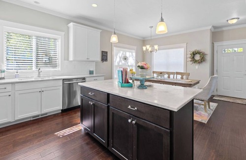 Coeur d'Alene House | CDA home walking distance to beaches, parks, library and downtown boutiques