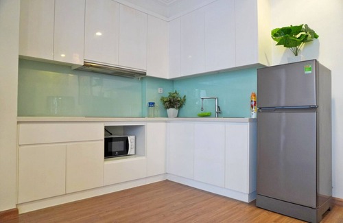 Hai Ba Trung Apartment | CDCAS cozy modern 2 bedroom service apartment PARKHILL Vinhomes Times City