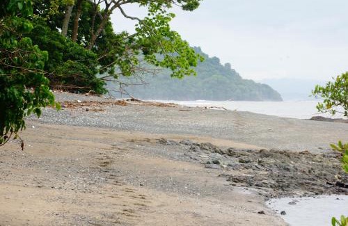 Isla Cebaco Cabin | Cebaco Sunrise Lodge