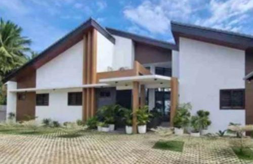Carmen Villa | Cebu beachfront house