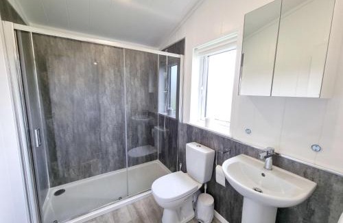 Fitling House | Cedar 36 Hot Tub