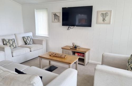 Fitling House | Cedar 36 Hot Tub