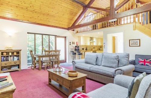 Banham House | Cedar Barn - Ukc5406