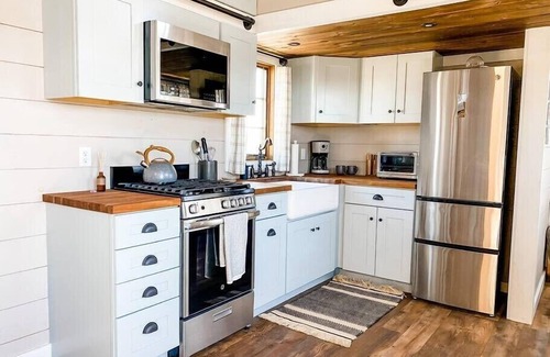 New Gloucester Apartment | Cedar Brook Cabin - a modern tiny house in Maine