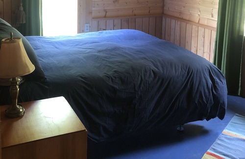 Hornby Island Cabin | Cedar Cabin