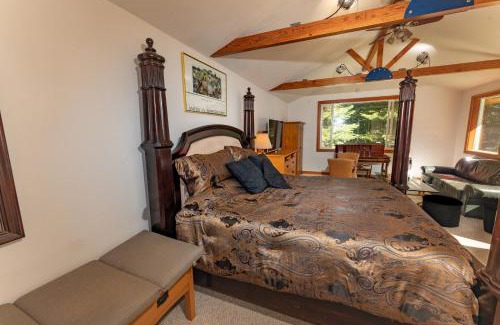 Blanchard House | Cedar Cabin Near Silverwood