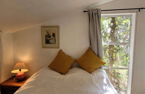 Powell River Cabin | Cedar Cottage 2 Bedroom Near Lund