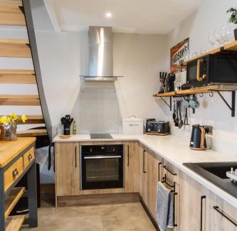 Eckington Apartment | Cedar Cottage