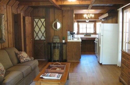 El Cajon Cottage | Cedar Cottage Retreat with Mountain View’s