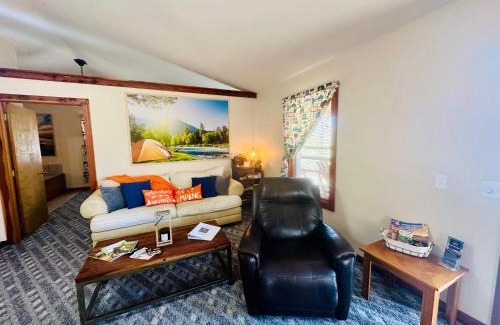 Eureka Springs House | Cedar Creek Cabins #3