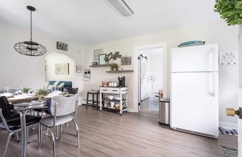 Greilickville House | Cedar Creek Cottage - Idyllic Setting and Dog Friendly!