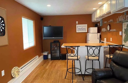 Cedar Creek House | Cedar Creek Lake House -Peaceful Retreat Just Outside Omaha