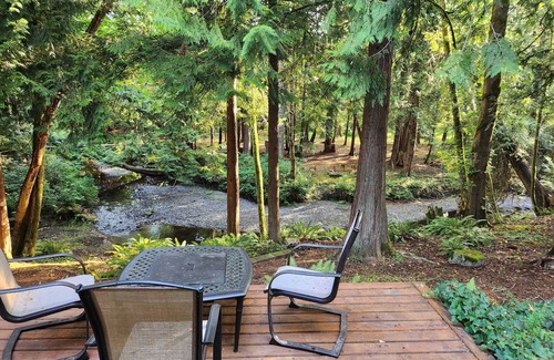 Mill Bay House | Cedar Creek - Medium Term Accommodations Nestled in Nature