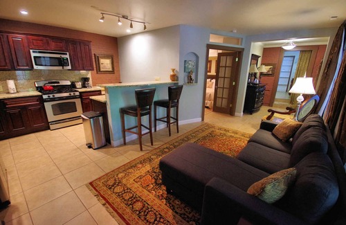 Kenilworth Bed & Breakfast | Cedar Crest Inn