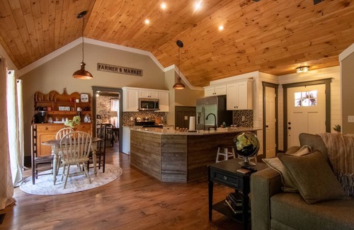 Palmetto House | Cedar Hill Cottage - Secluded farmhouse near Serenbe and Atlanta.