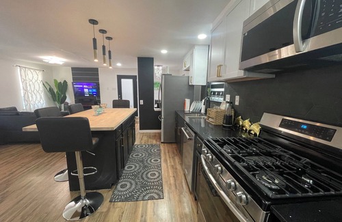 Cedar Hill House | Cedar Hill Retreat-Family-Friendly, Outdoor Grill,Foosball, Close by Lake & Mall