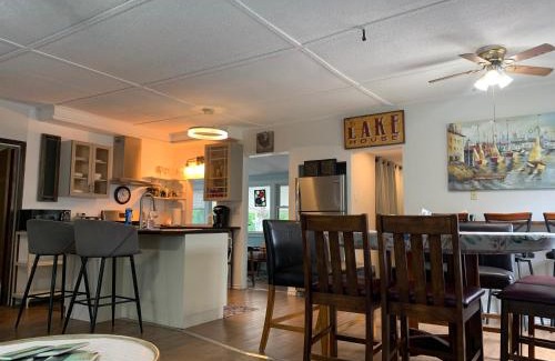 Kingsville House | Cedar Island Xanadu