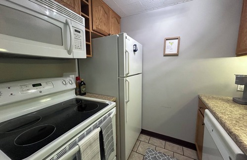 Weirs Beach Condo | Cedar Lodge 205 with Lake Views and Balcony
