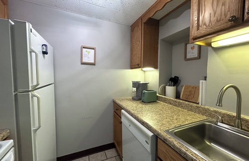 Weirs Beach Condo | Cedar Lodge 205 with Lake Views and Balcony