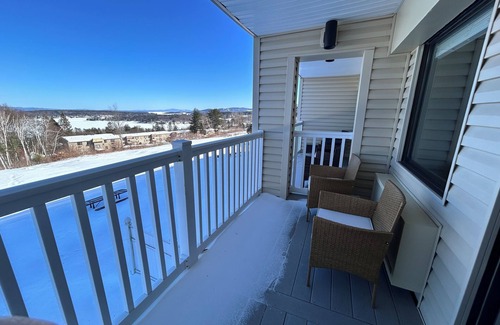 Weirs Beach Condo | Cedar Lodge 205 with Lake Views and Balcony
