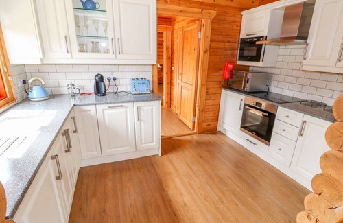 Castle Bytham Cottage | Cedar Lodge