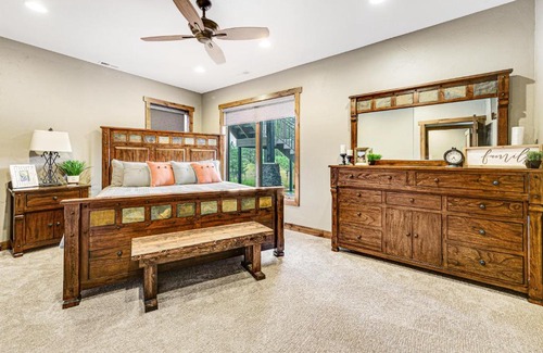 Sturgis House | Cedar Lodge on 17