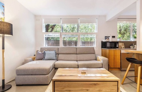 St Kilda Apartment | Cedar Loft Contemporary Comfort in Leafy St Kilda