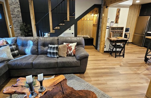Mi-Wuk Village House | ~Cedar Perch~ Pollock's Mountain Escape's